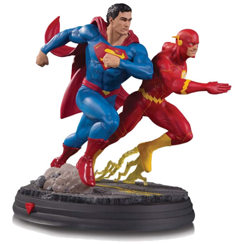 DC Comic's Gallery Statues - Superman Vs Flash Racing Polyresin Statue