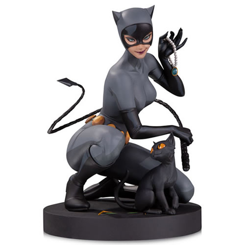 DC Designer Series Statues - Catwoman By Stanley Lau