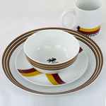 Dinnerware - Harry Potter - 16pc Gryffindor House Crest Set